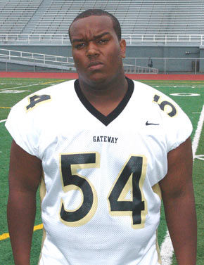 Roberto Blanding - Defensive Tackle for the Gateway High School Gators Football team.